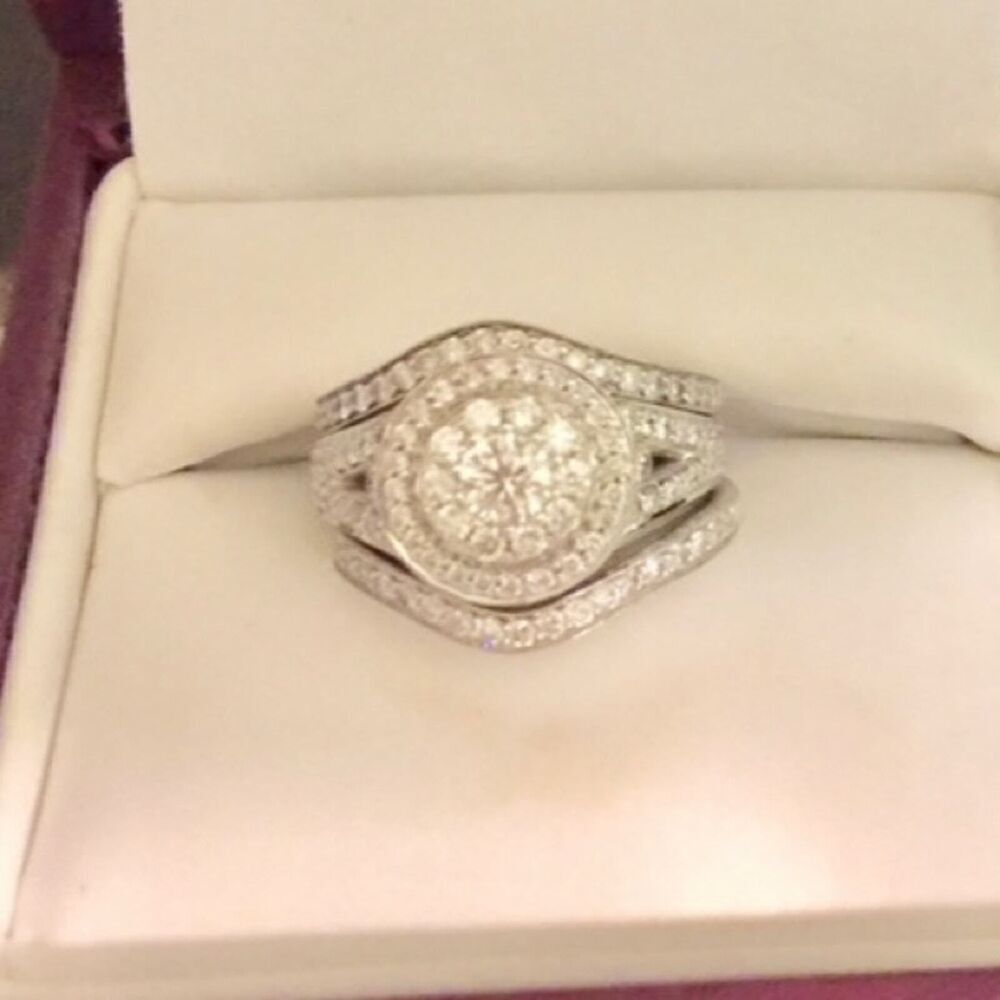 Helzberg Diamond 14K 1 1/3 CTW RD White Gold Halo Bridal Wedding Ring Set - Picture 13 of 16